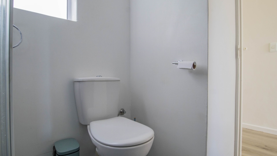 To Let 1 Bedroom Property for Rent in Diep River Western Cape